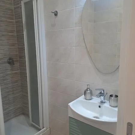 Elegance Penthouse 959 *