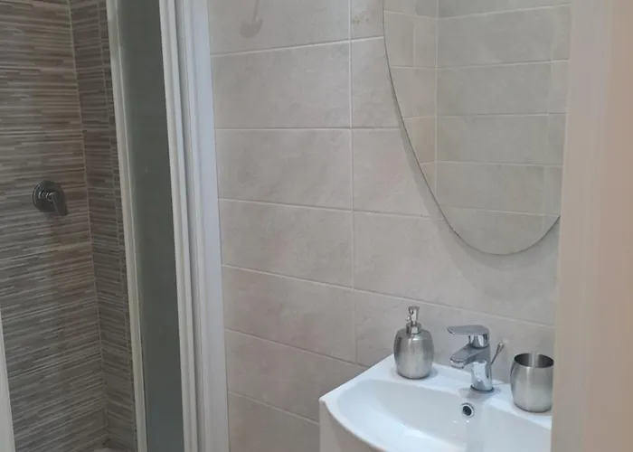 Elegance Penthouse 959 *